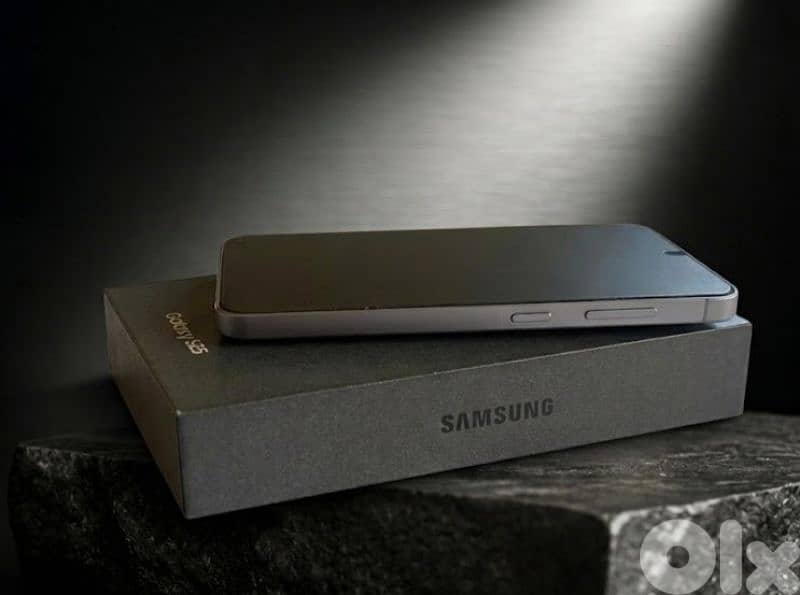 SAMSUNG GALAXY S25 2