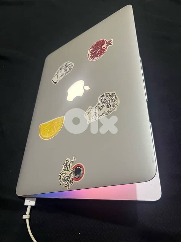 MacBook Pro (Retina, 13-inch, Early 2015) - 256GB SSD / 8GB RAM 1