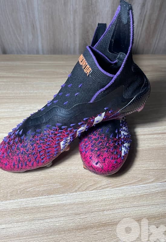 Adidas predator lacelessfootball boots(replica) 4