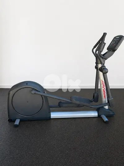 Lifefitness cross trainer