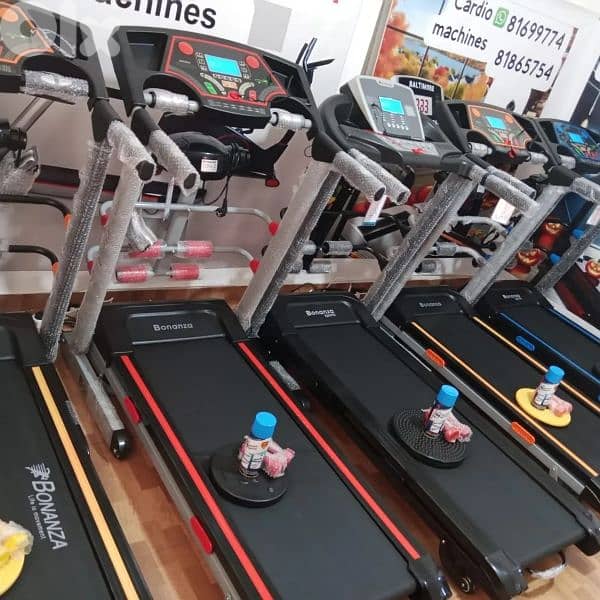 2.5hp bonanza , automatic incline, vibration massage,aux 1