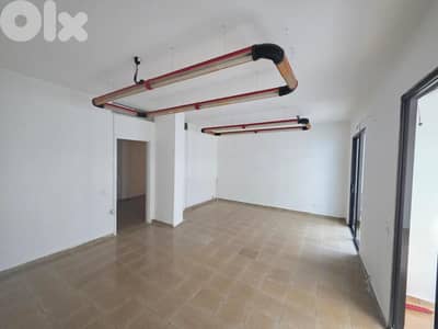 L21172 - 100 SQM Office For Sale in Achrafieh, Saydeh