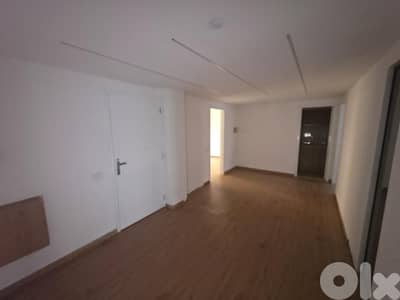 L21172 - 100 SQM Office For Sale in Achrafieh, Saydeh