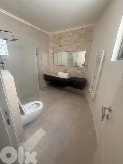 Apartment For Sale in Monteverde 160000$ شقة للبيع في  المونتيفردي