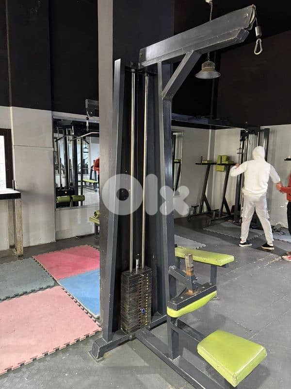 Lat pull down 0