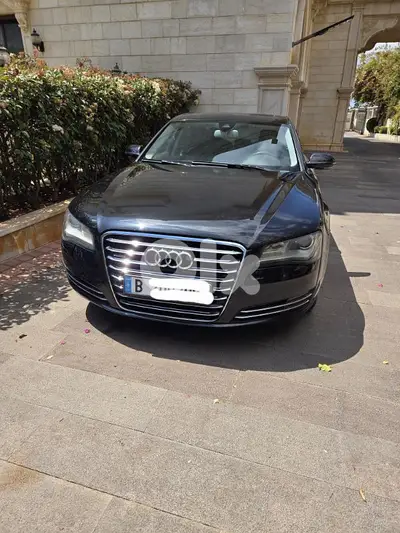Audi A8 2011