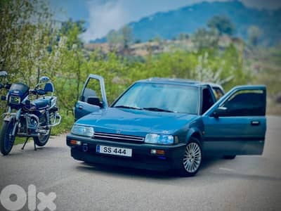 هوندا أكورد 1986