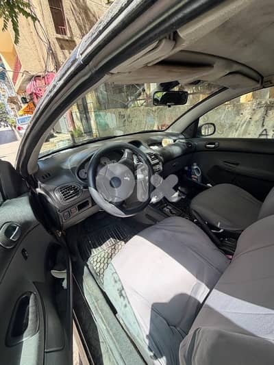 Peugeot 206 2004