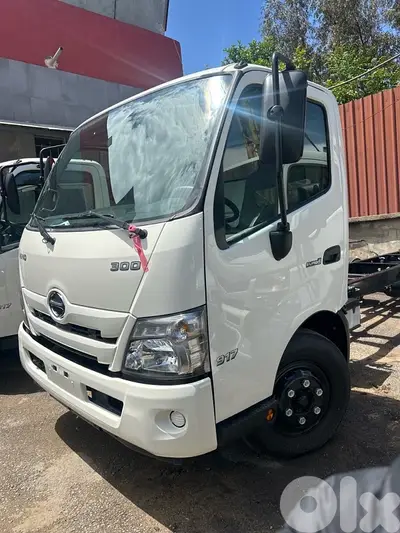 Hino 300 917 2026
