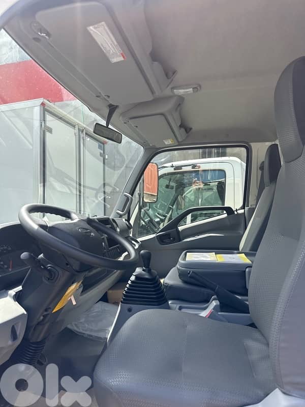 Hino 300 917 2026 8