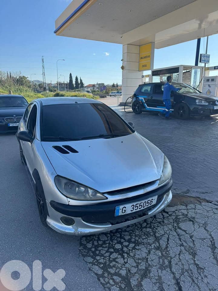 Peugeot 2001 0