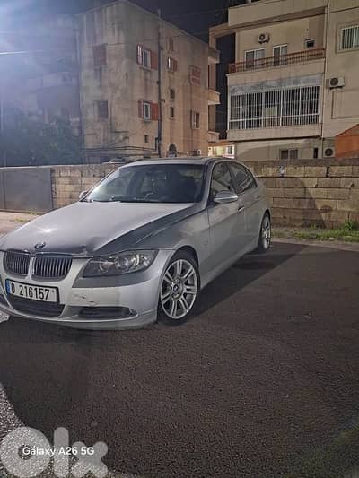 BMW E90 3-Series 2006