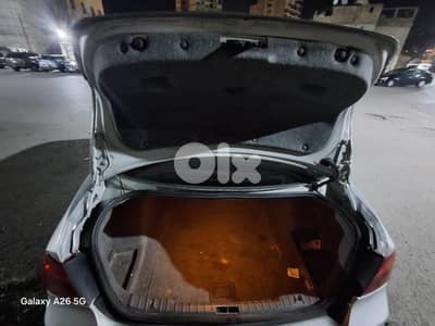 BMW E90 3-Series 2006