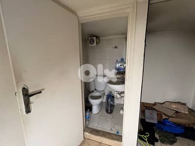 80m 2Floors shop+Parking sale furn cheback good location beirut