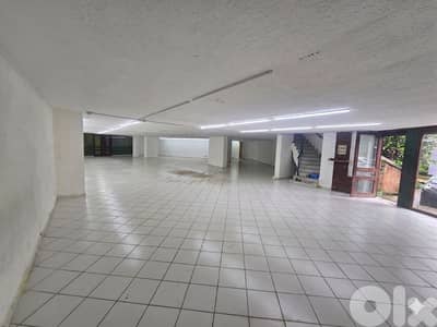 600m² Showroom for Rent in Mtayleb – Main Road