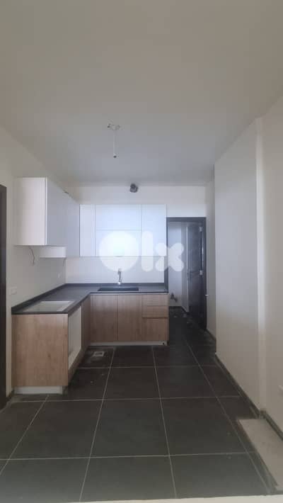 GMC309MAN Apartment for sle in Cornet El Hamra - شقة للبيع