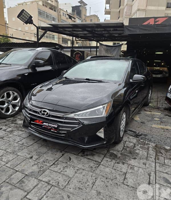 Hyundai Elantra 2019 0