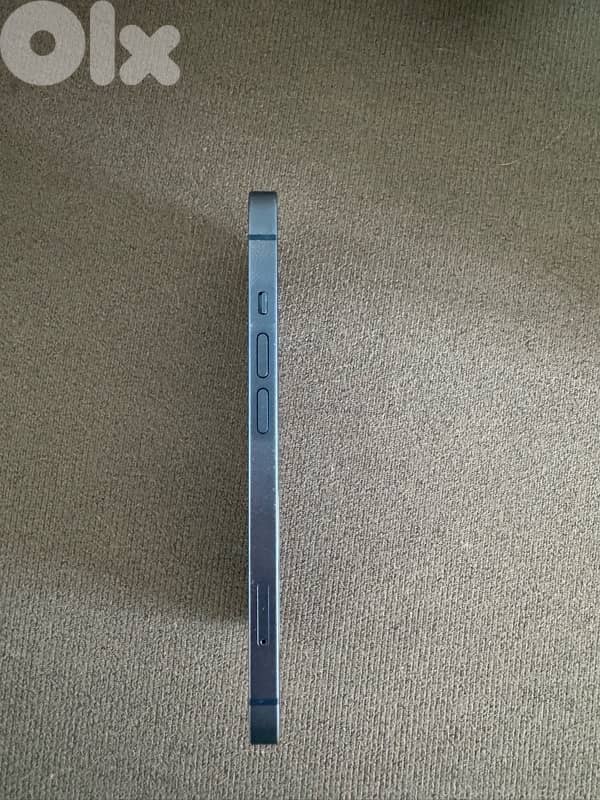 iPhone 13 - Battery Health 100% 2