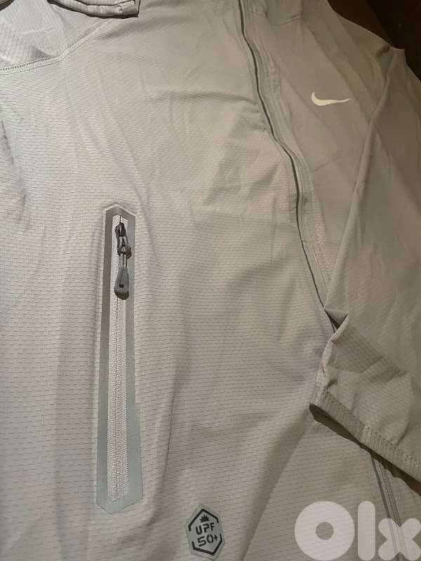 Lightweight nike jacket 1
