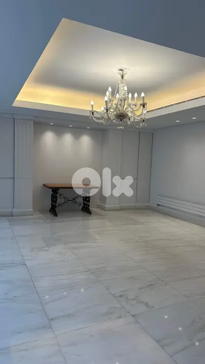 Apartment For Sale in Achrafieh / شقة للبيع في الاشرفيه
