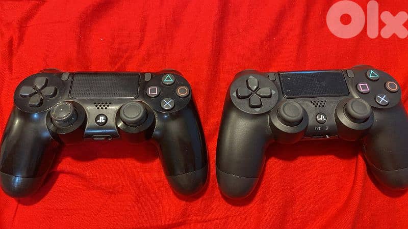 PS4 Slim 500GB + 3 Controllers + 5 Games 0