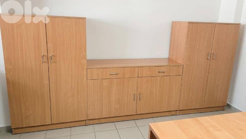 Desk Table + Locker 0
