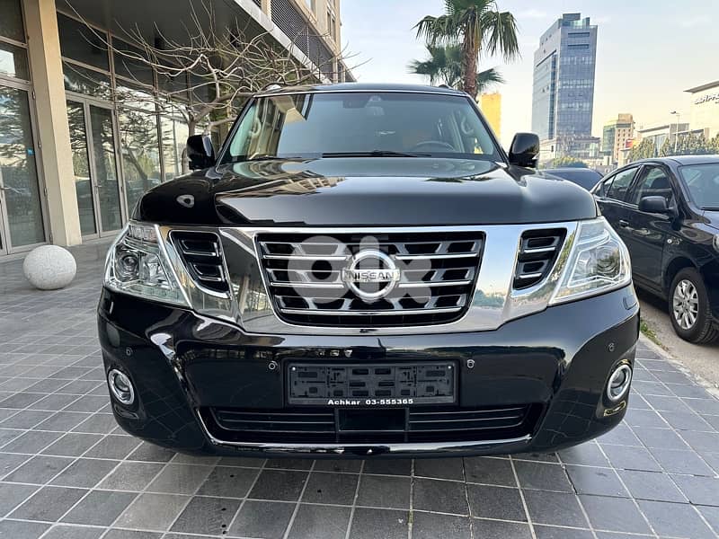 Nissan Patrol 2014 V8 400 hp platinum Company source and all services 0