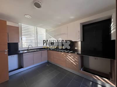 Prime location sea view Achrafieh Ref#RS118 شقة للبيع الأشرفية