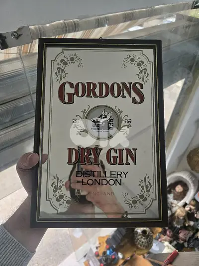 Vintage framed Gordon's London Dry Gin advertising mirror
