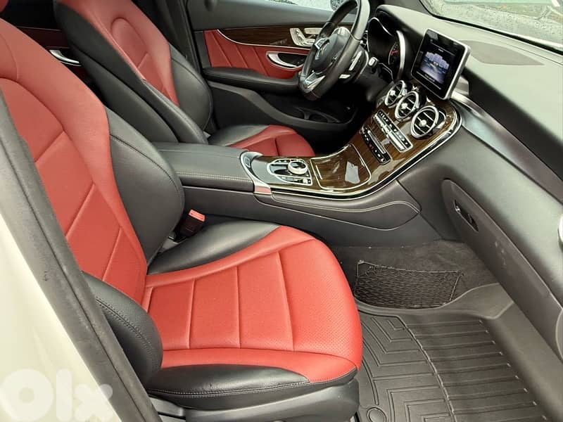 MercedesGLC 300 COUPE AMG  2018 clean carfax 0