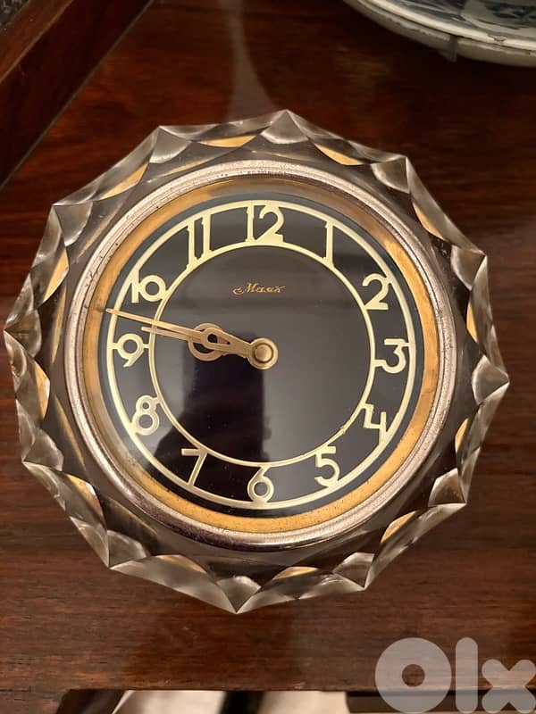 Horloge de table vintage “Mayak” de URSS 0