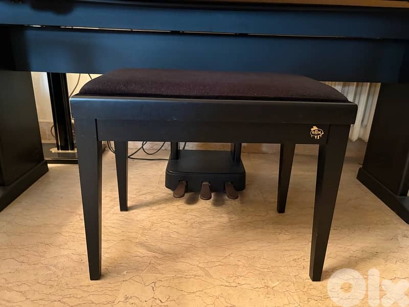 Piano Yamaha, modèle Clavinova en bois laqué 5