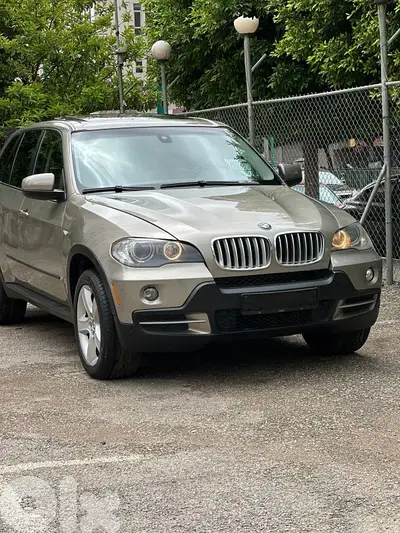 BMW X5 2010  v6 extra extra clean low km