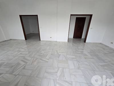Apartment For Sale in Mansourieh