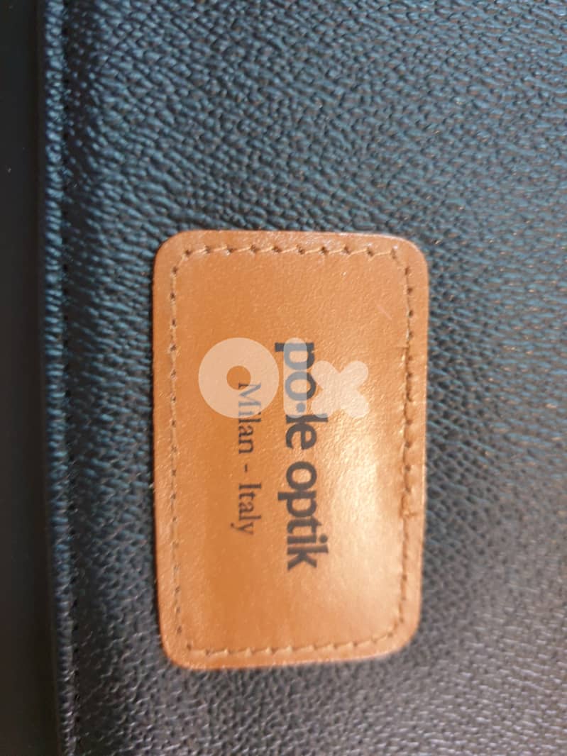 slim leather document holders 5