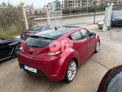 Hyundai Veloster 2013