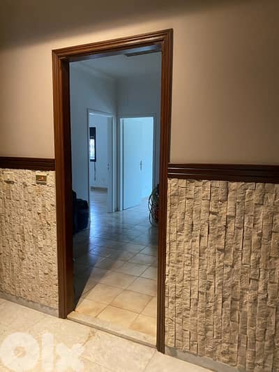 (office for sale ) مكتب للإيجار زوق مكايل الطريق العام