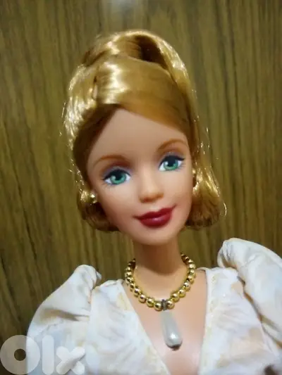 GOLDEN WALTZ Barbie Rare Special Edition Mattel1998 Great cond doll=50
