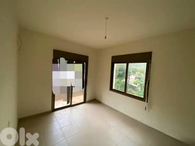 Apartment for sale in Mazraat Yachou3