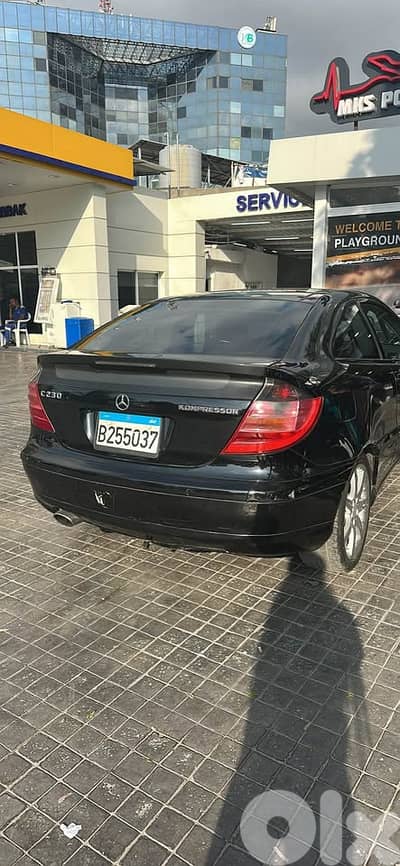 Mercedes-Benz C-Class 2004