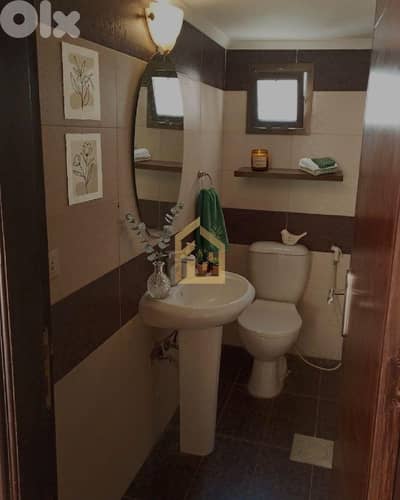 Apartment for sale in Ain El Remmaneh RC220 شقة للبيع في عين الرمانة
