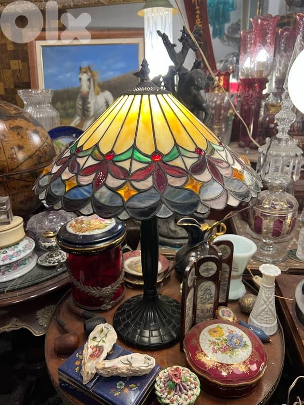 Vintage 2 Antique table lamp tiffany & bronze made in USA. 0