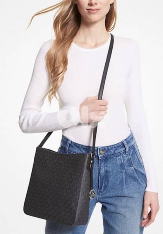 Michael kors bag new in tag:80$ 4