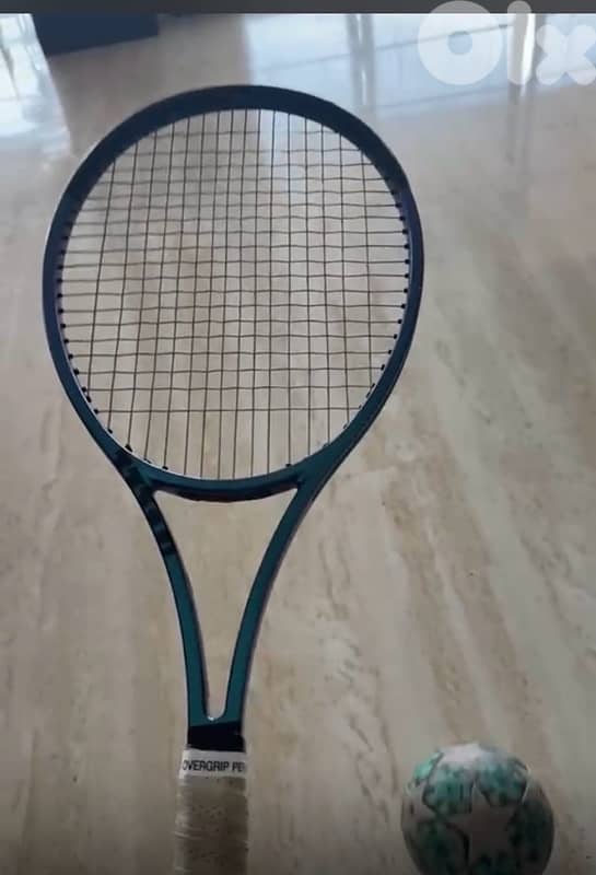 Wilson Ultra Pro (16x19) V4 Tennis Racket 2
