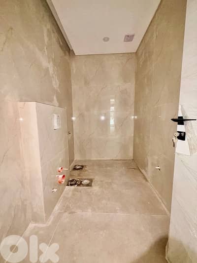 Brand-New Luxurious Apartment 195 sqm for Sale with Mountain View