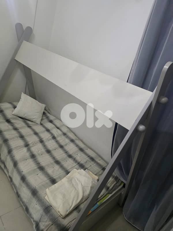 Home Center Bed and Closet 1