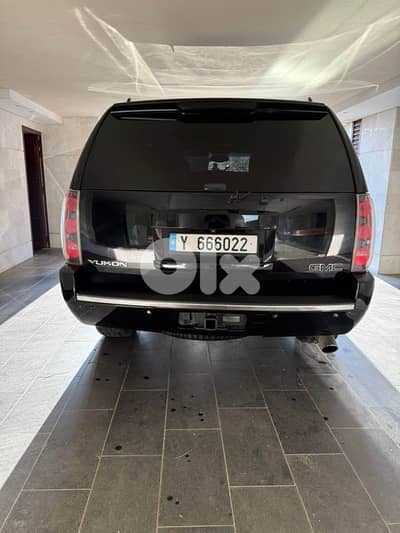 GMC Yukon 2011