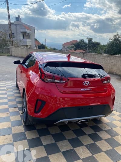 Hyundai Veloster 2021