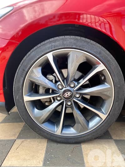 Hyundai Veloster 2021