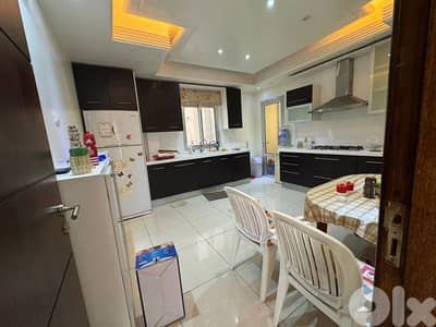 Apartment For Sale in sakiet al janzeer
